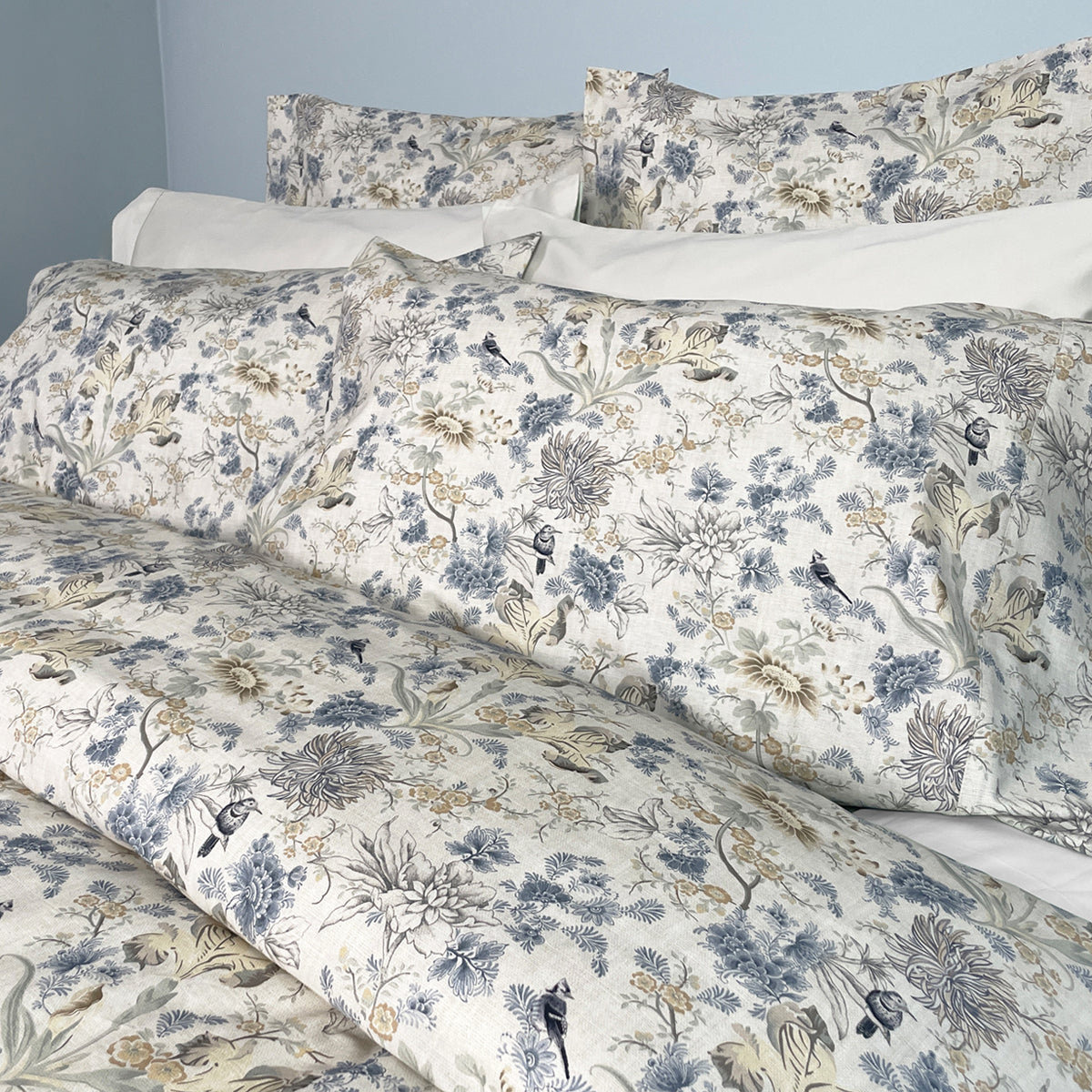 Blue Bird Percale Duvet cover with 2 pillowcases