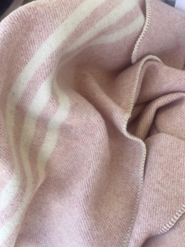 Rose tweed with natural wool throw