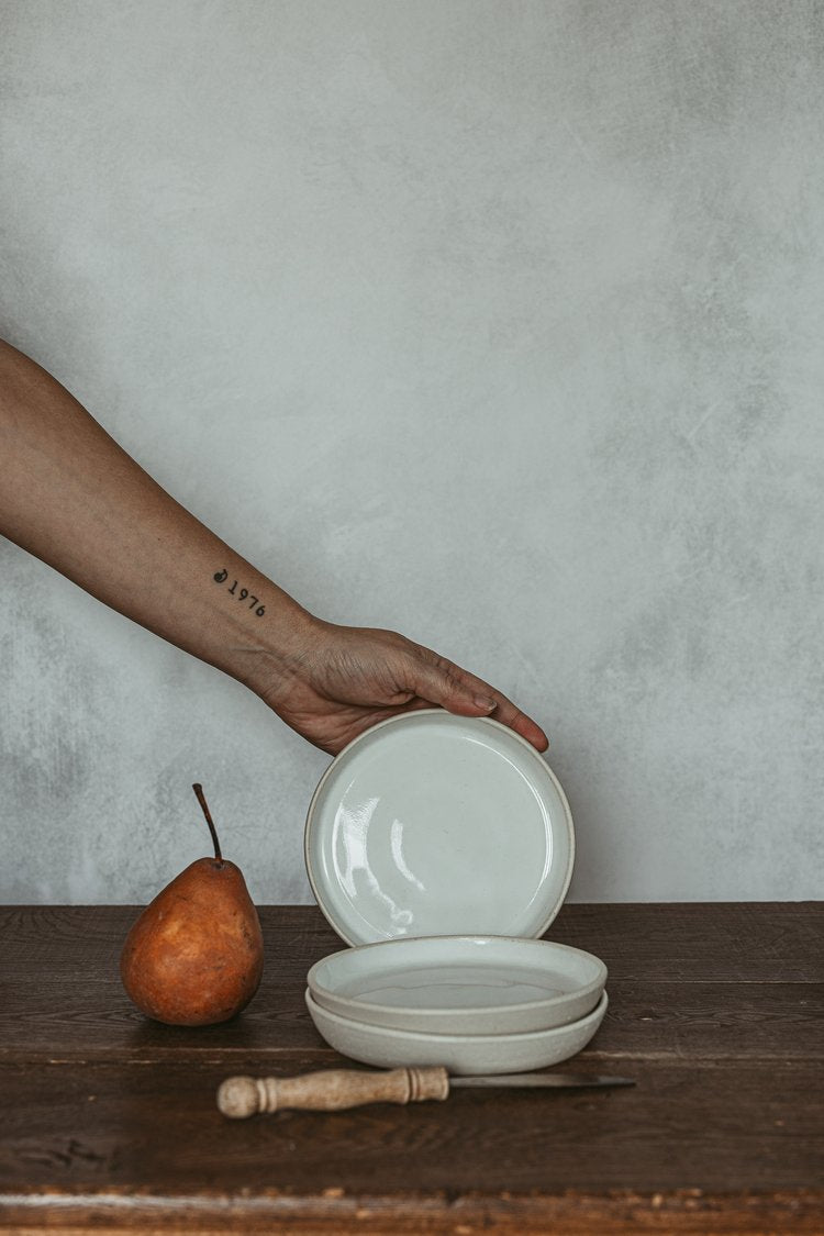 Classic 6" white plate