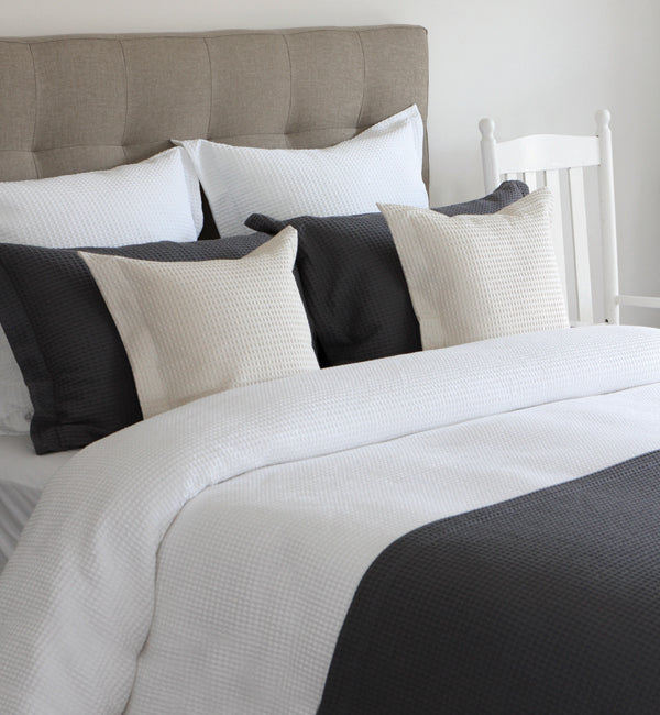 Waffle Weave White Duvet cover with 2 pillow cases