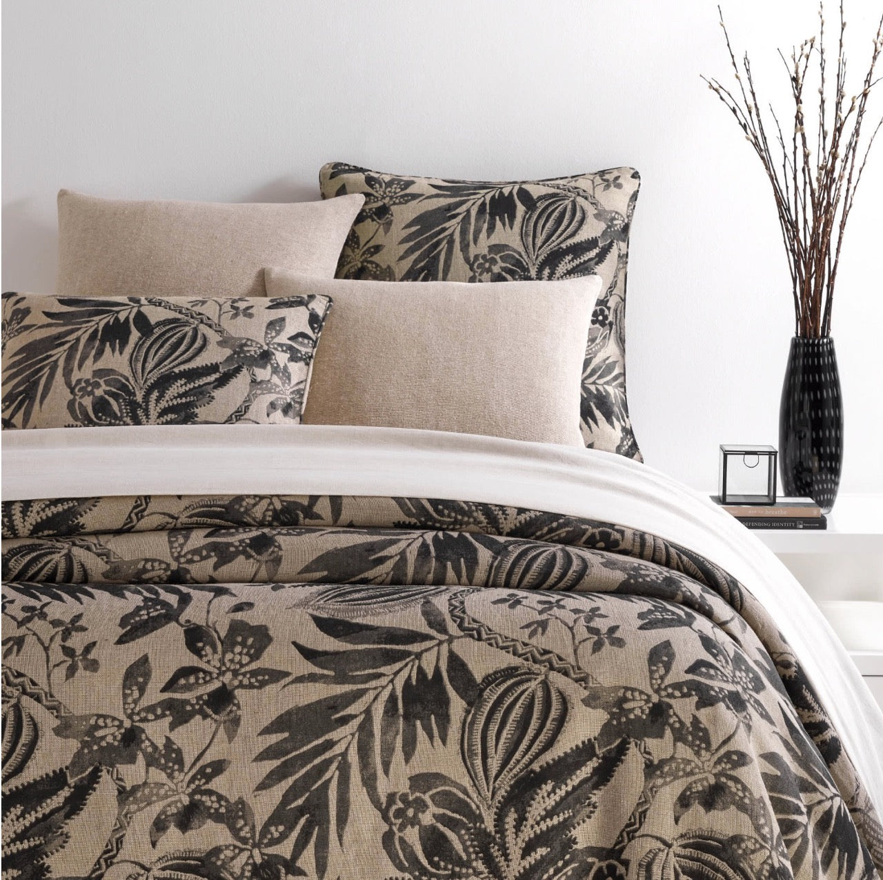 Antigua Linen Black Duvet Cover& pillow cases