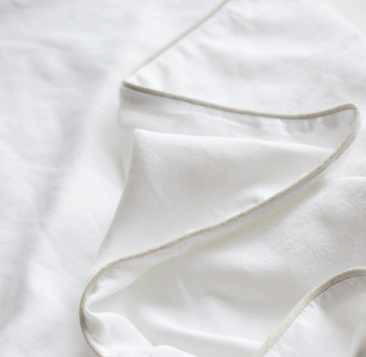 Housse de couette en lin blanc bordure naturel inclus 2 caches oreiller StandardGrandeur Queen
