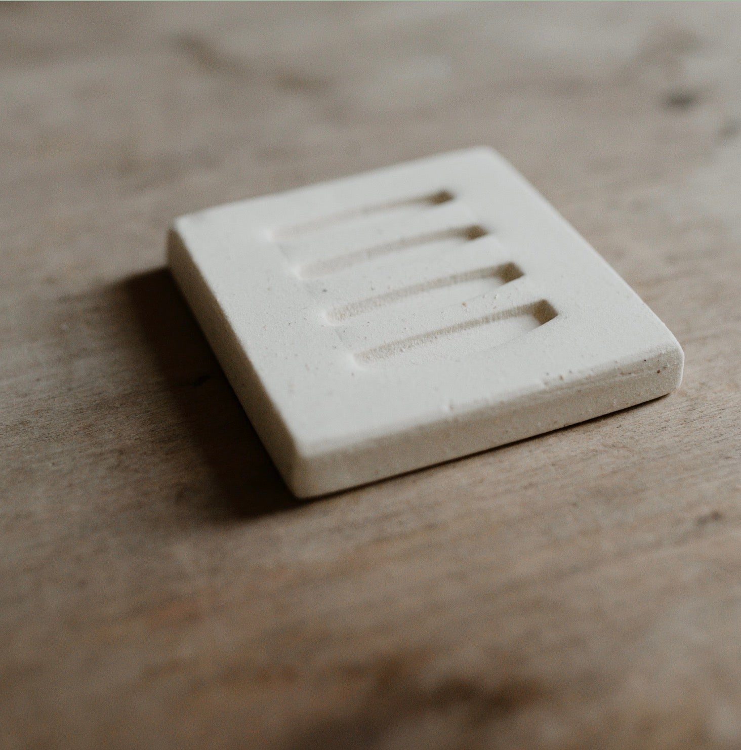 Sand soap dish